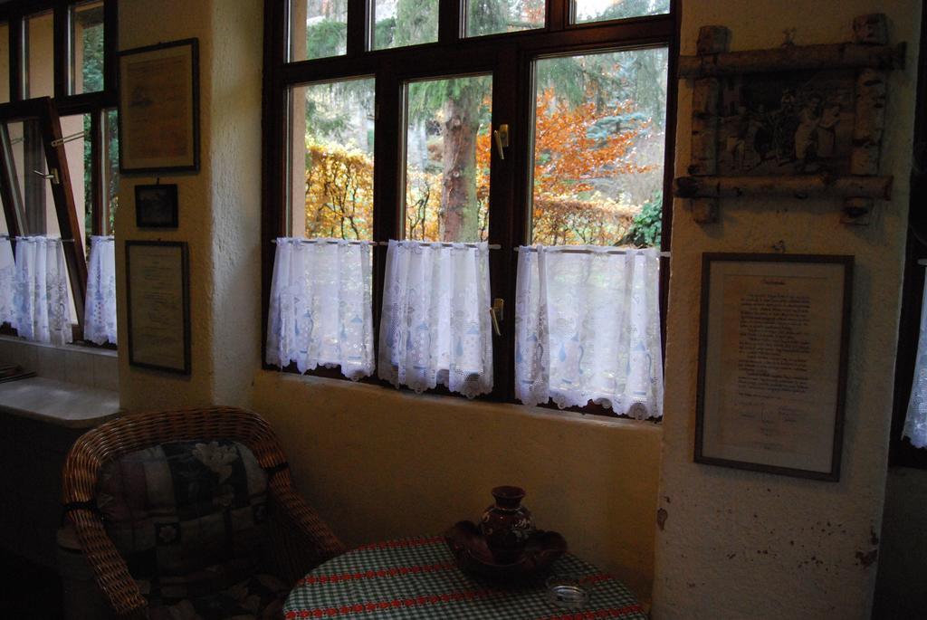 Boroka Apartmanhazak - Oereghaz Velem Pokoj fotografie